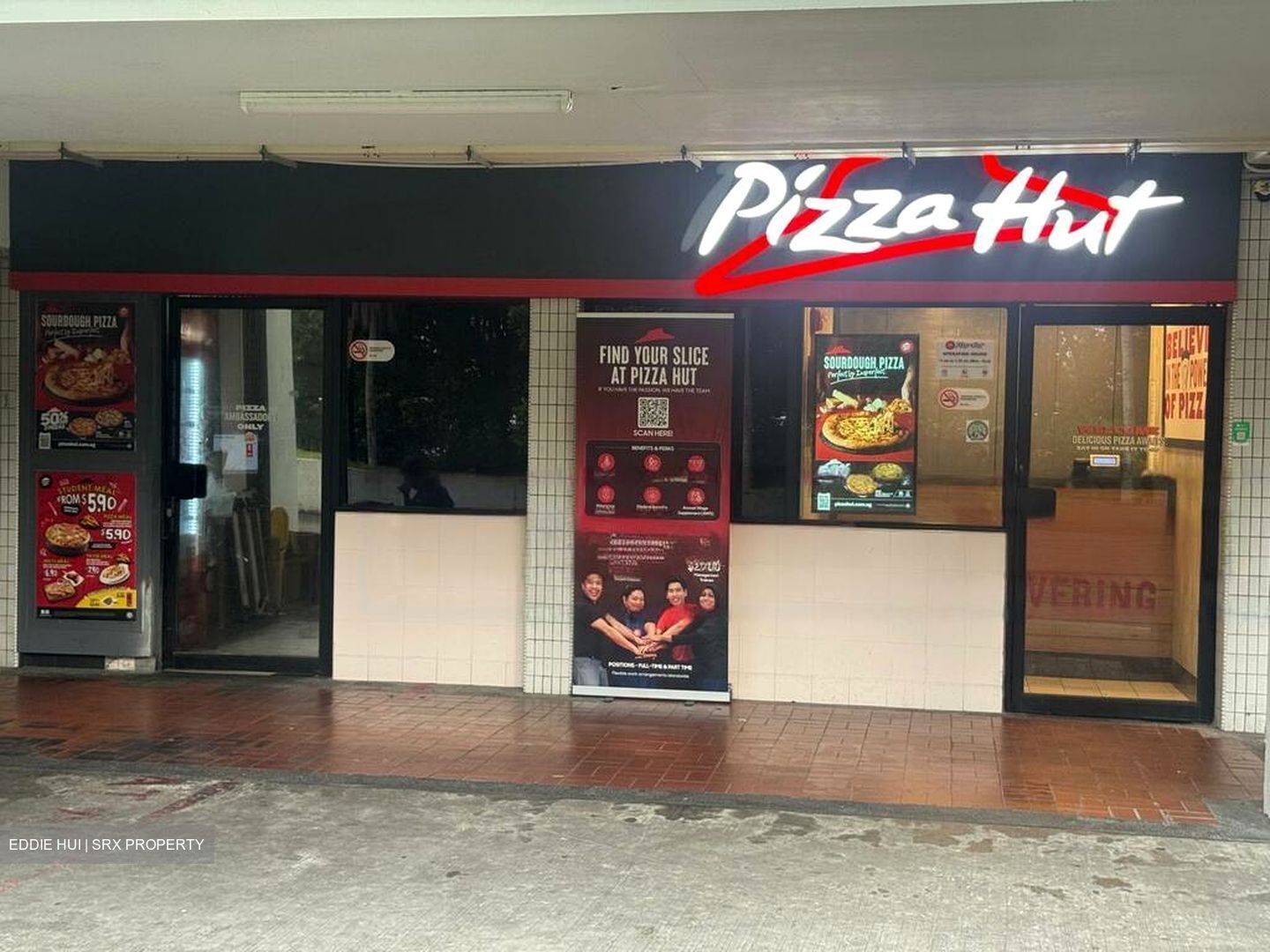 Tampines Street 11 (D18), Shop House #464343981